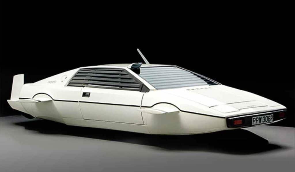 The Lotus Esprit submarine car