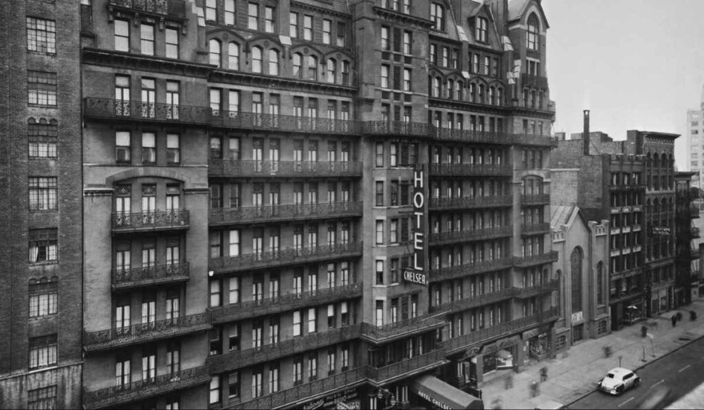 Hotel Chelsea - Haunted hotel in New York