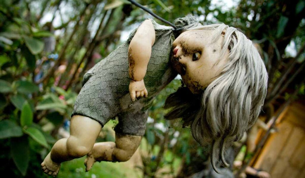 Island of Dolls - Haunted places in the world