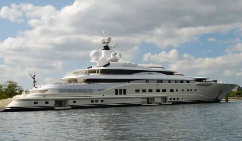Gigayacht - crazy expensive item on sale online