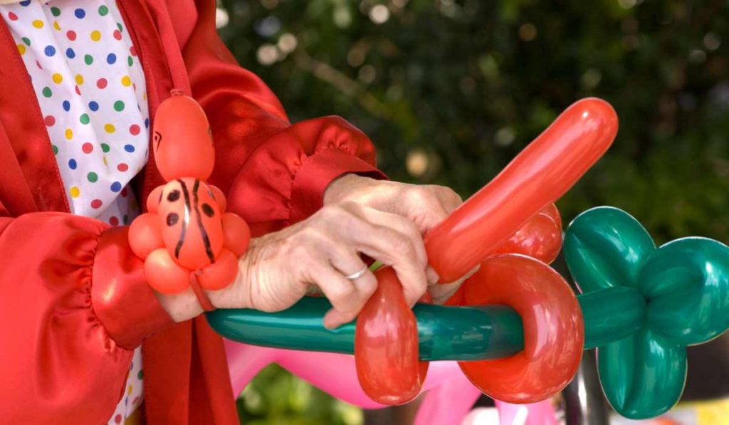 Learn to make balloon animals