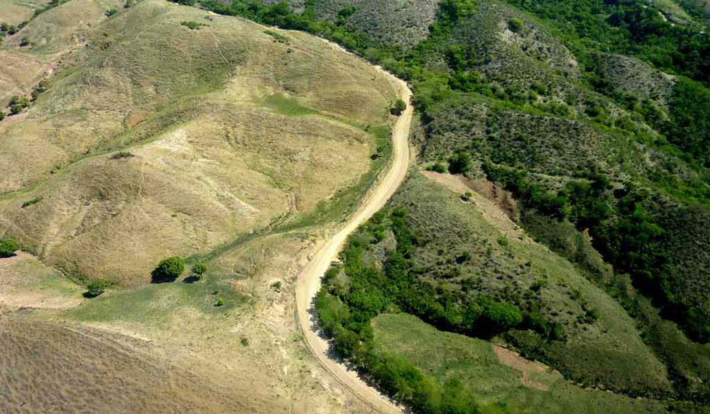 Haiti And The Dominican Republic - the most unique border in the world