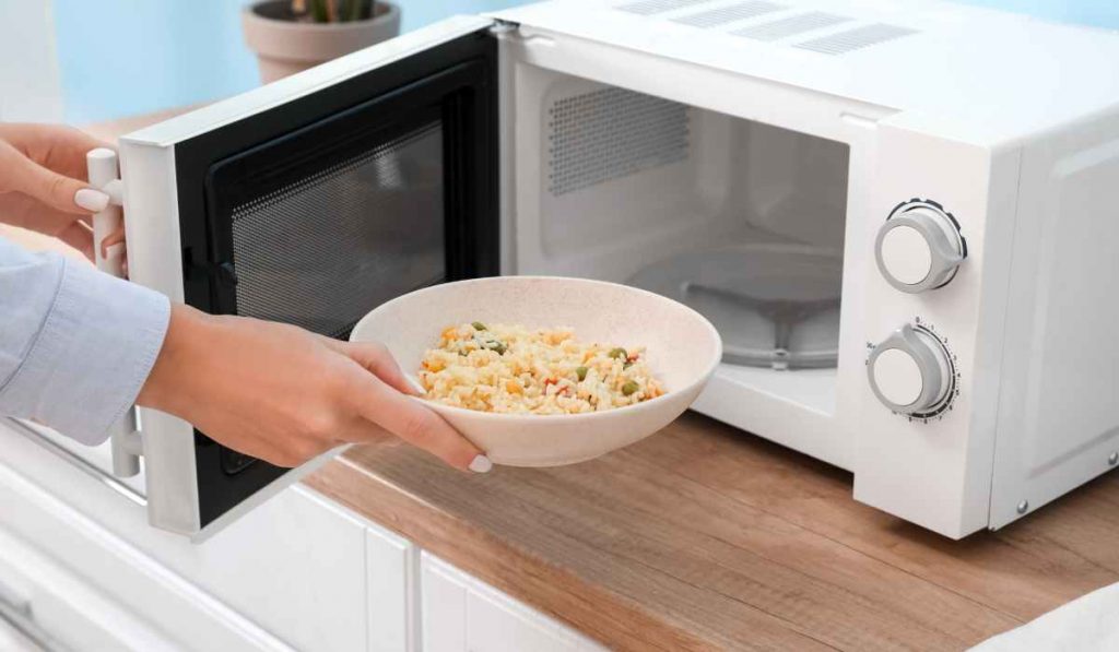 Microwave Oven is an accidental discovery