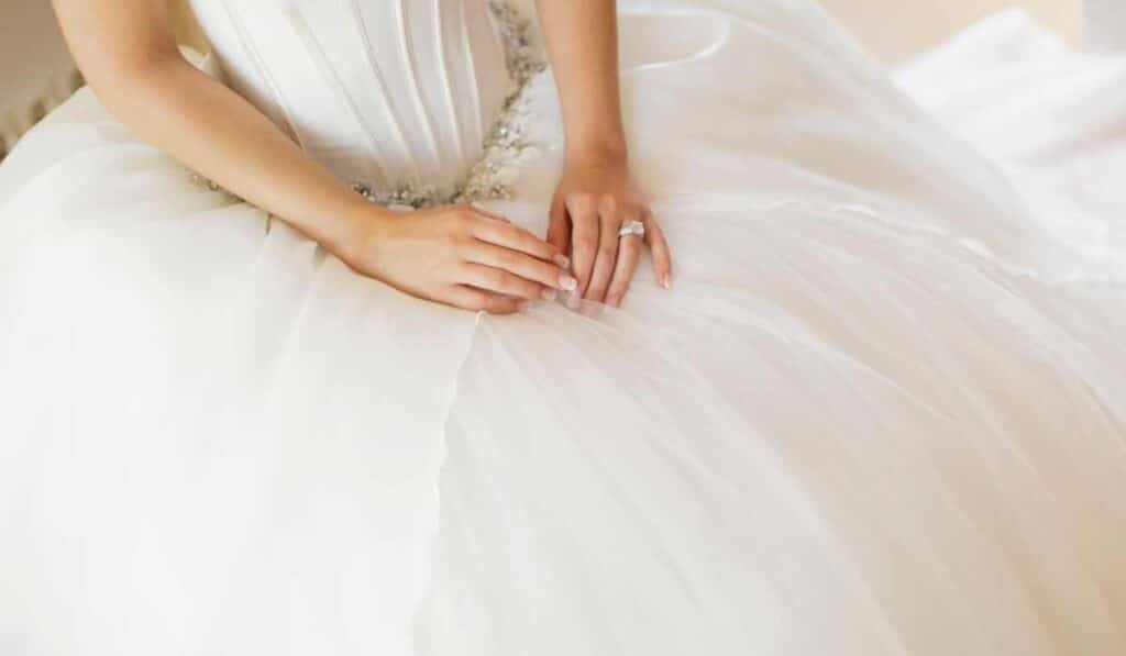 Wearing White Dress In USA Is A Wedding Tradition