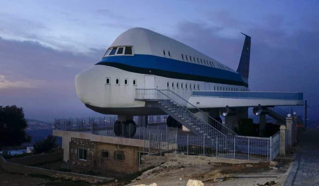 weird airplane house