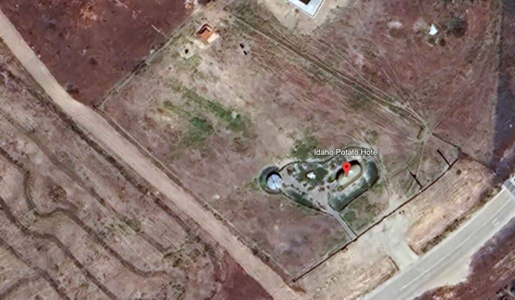 funny coordinates on Google Earth showing a potato shaped hotel