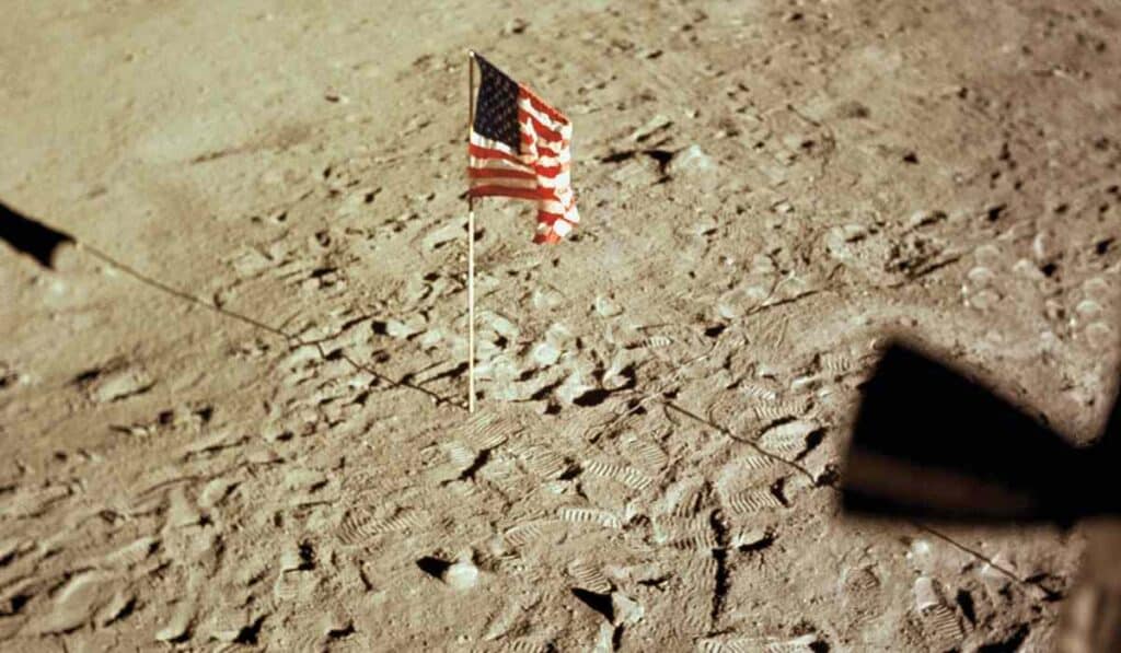 Interesting fact about the USA - Only Americans Have Walked On The Moon