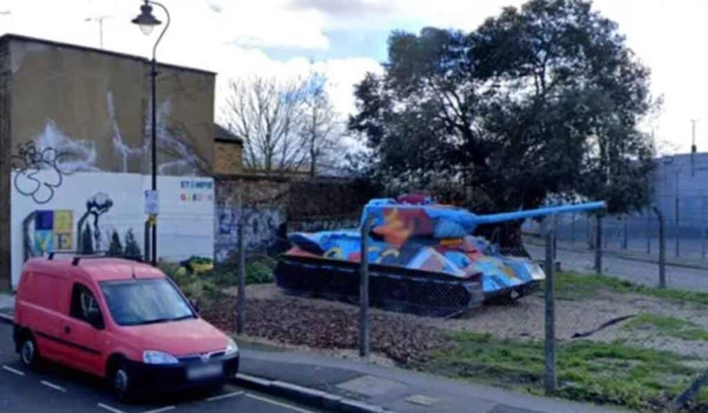 funniest google maps images - tank parked on a street