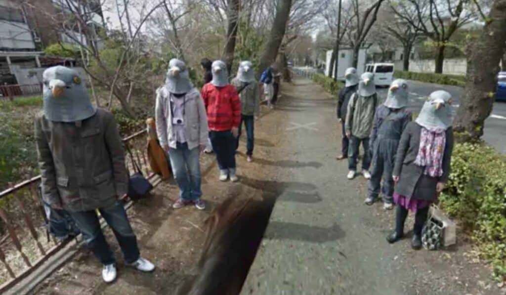 Funniest coodinates on Google Earth - Pigeon people of Tokyo