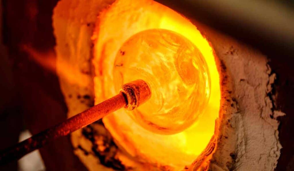 Mesopotamian inventions that shaped the world - Glassmaking