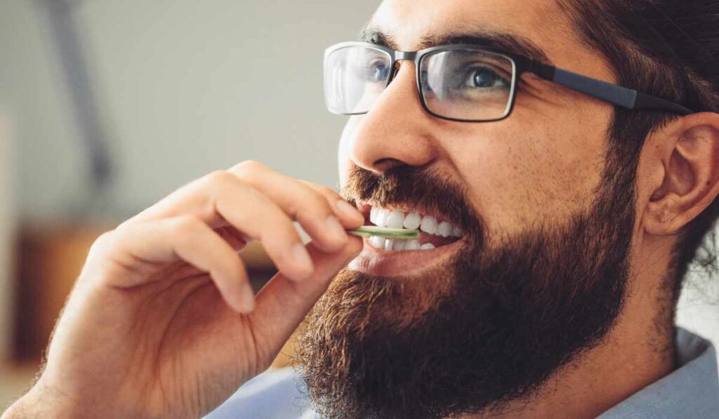  best unusual jobs - gumologist