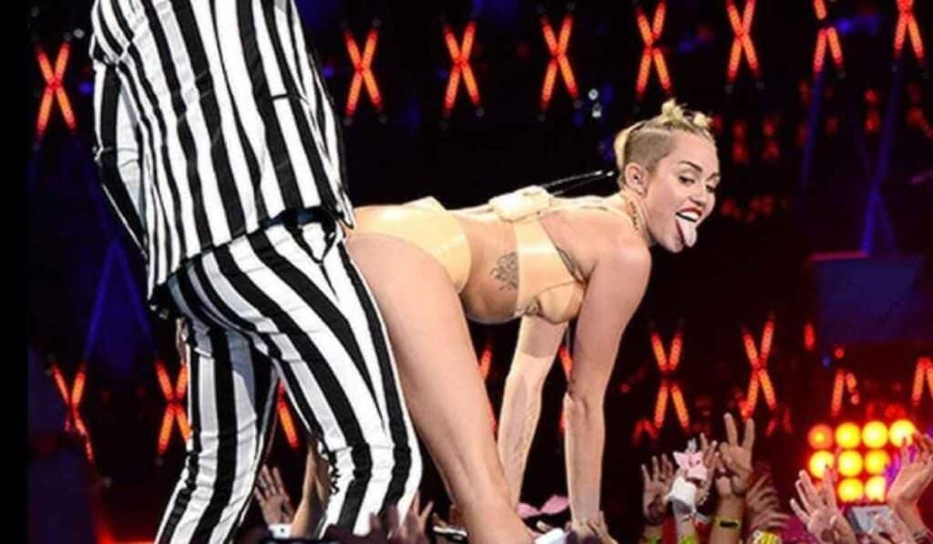 Miley Cyrus VMA concert scandal